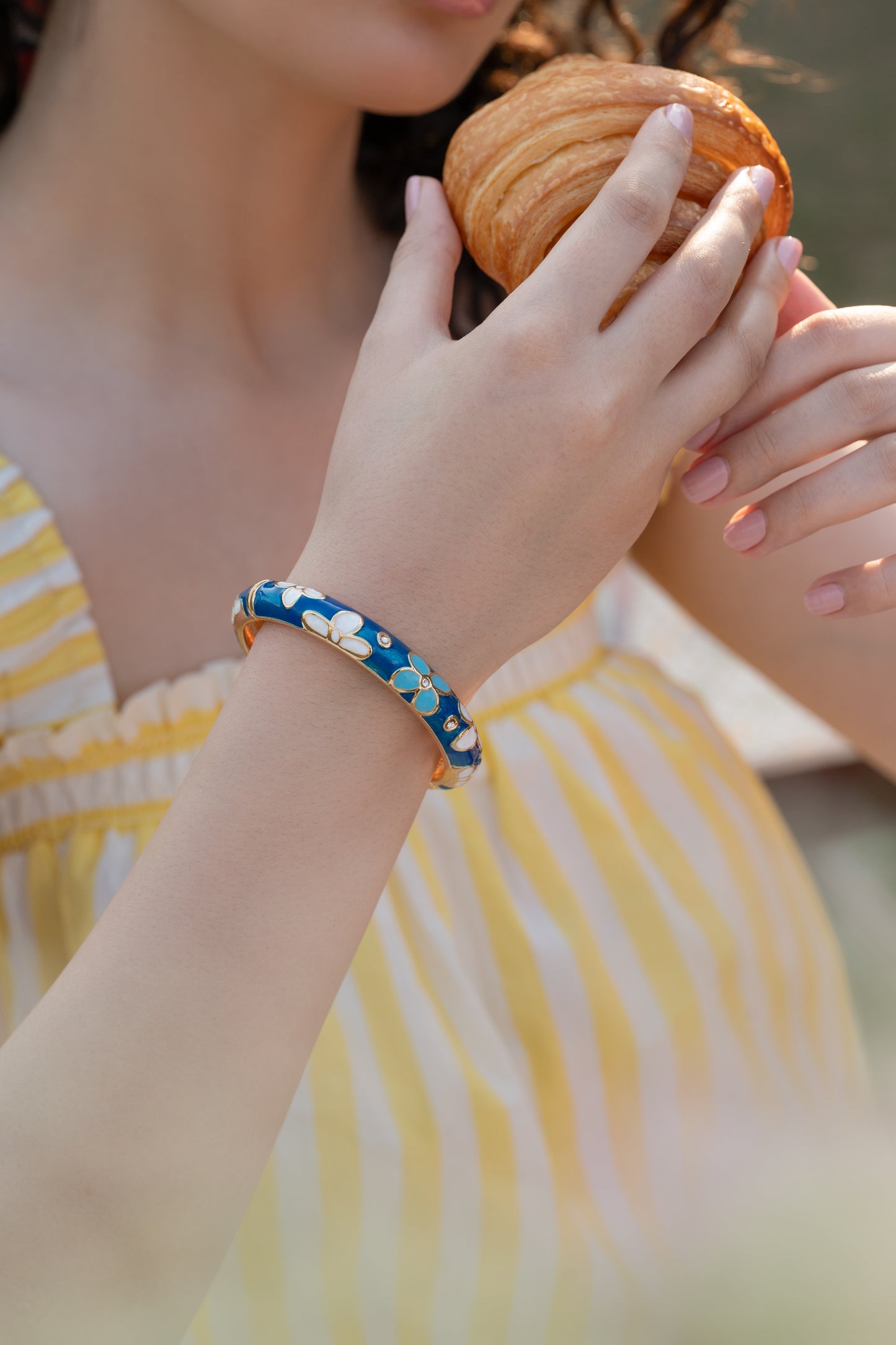 Gardenia (Royal Blue)